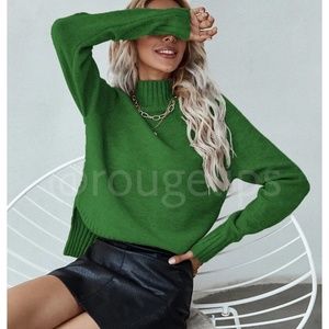 Forrest Green Knit Turtleneck Pullover Sweater Long Sleeve Side Slits